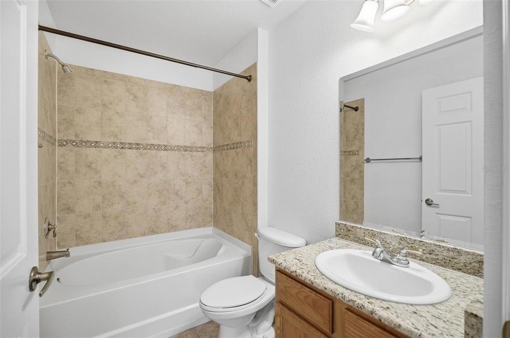 4600 E Moody Boulevard - Photo 34