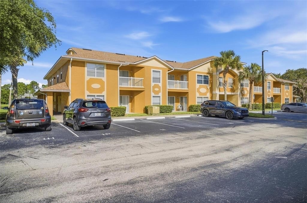 4600 E Moody Boulevard - Photo 1