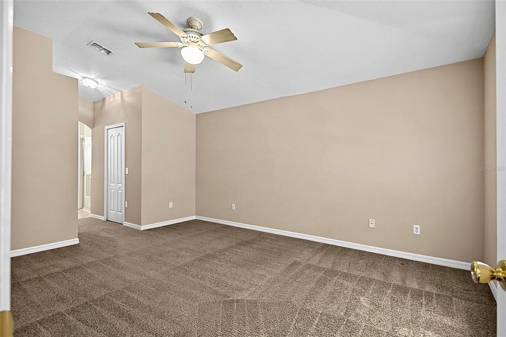 132 Berkshire Lane - Photo 17