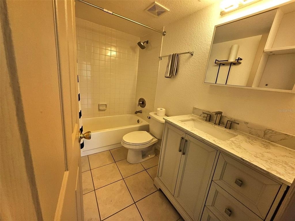 25050 Sandhill Boulevard - Photo 13