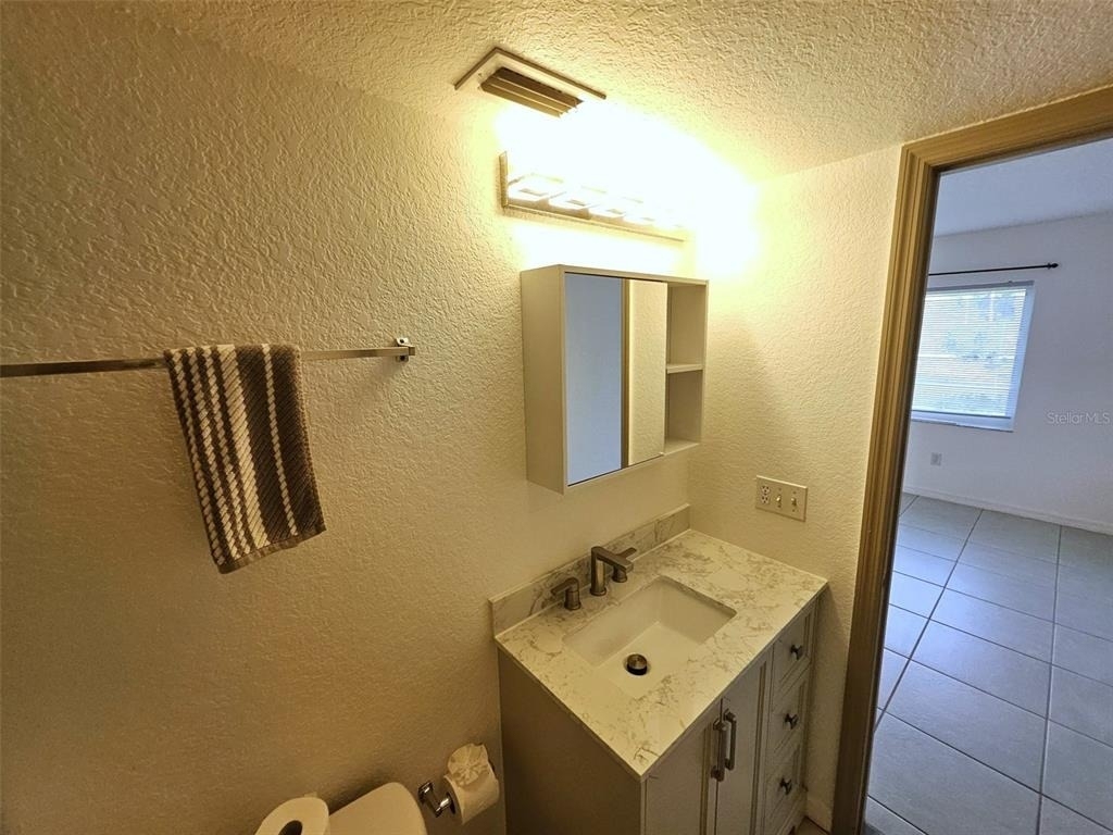 25050 Sandhill Boulevard - Photo 15