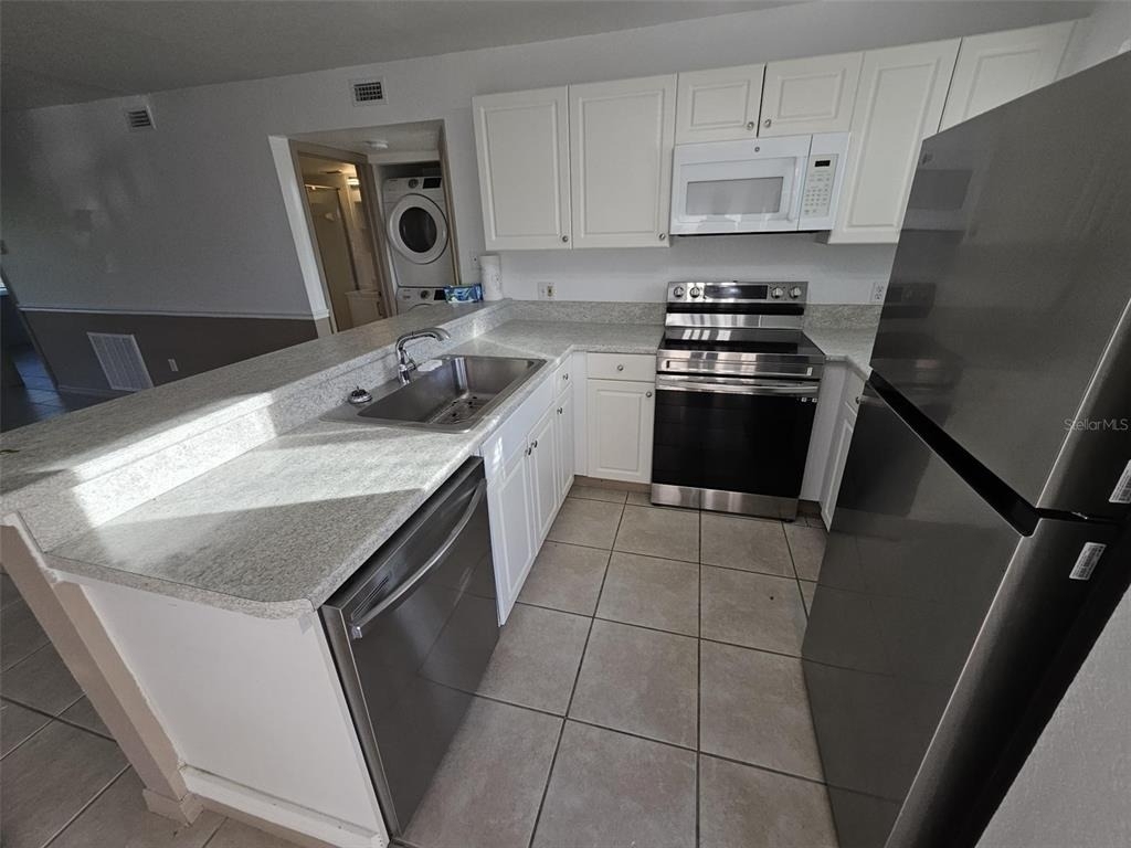 25050 Sandhill Boulevard - Photo 7