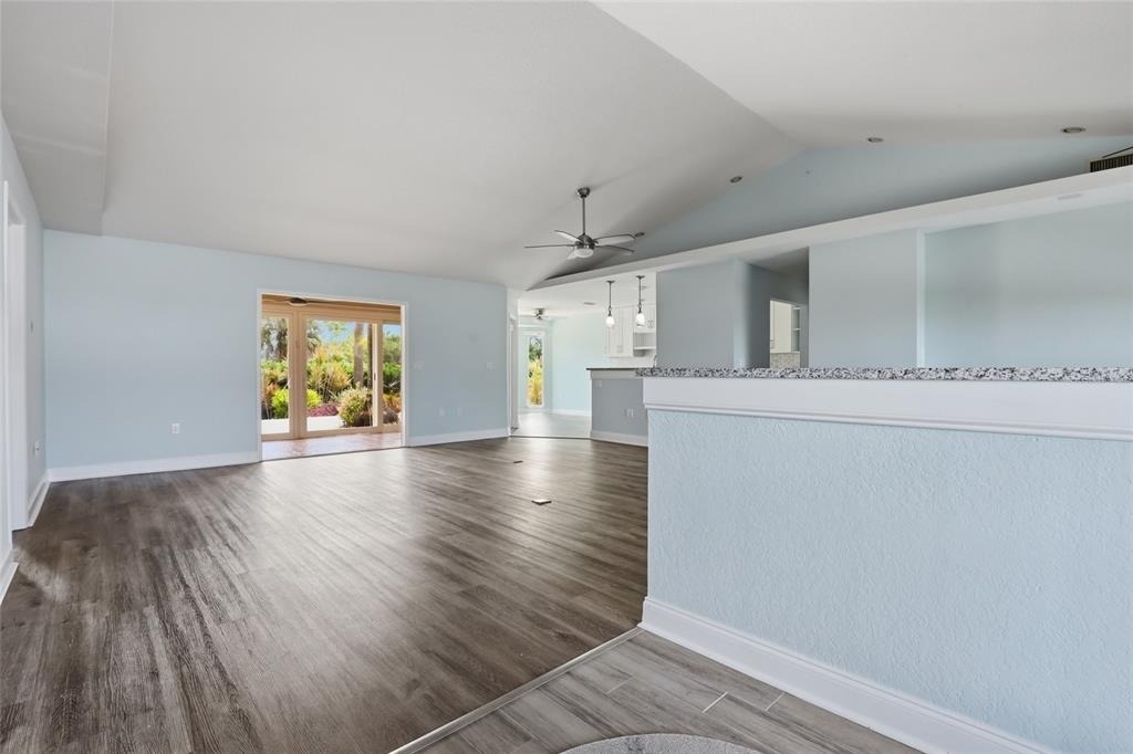 5207 86th Street Court W - Photo 4