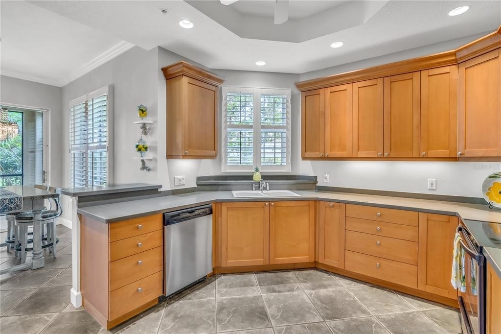 5204 Bouchard Circle - Photo 10