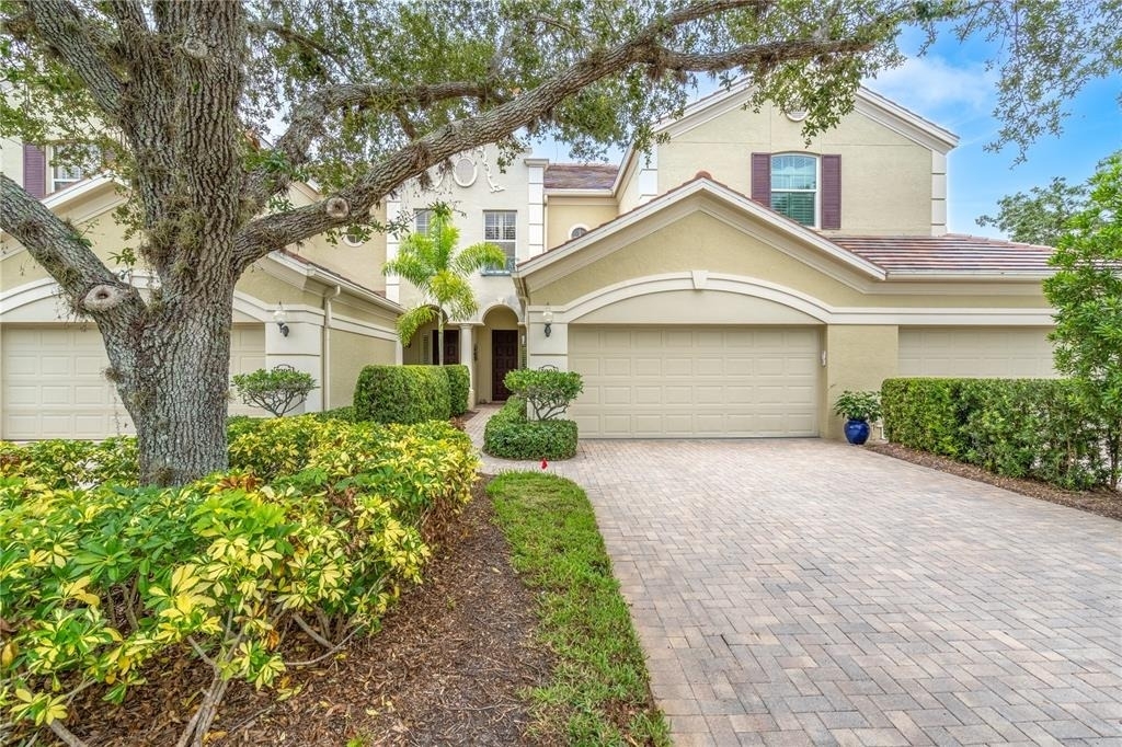 5204 Bouchard Circle - Photo 0