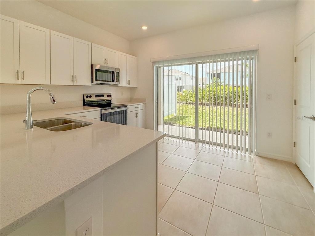 8948 Daybreak Street - Photo 4