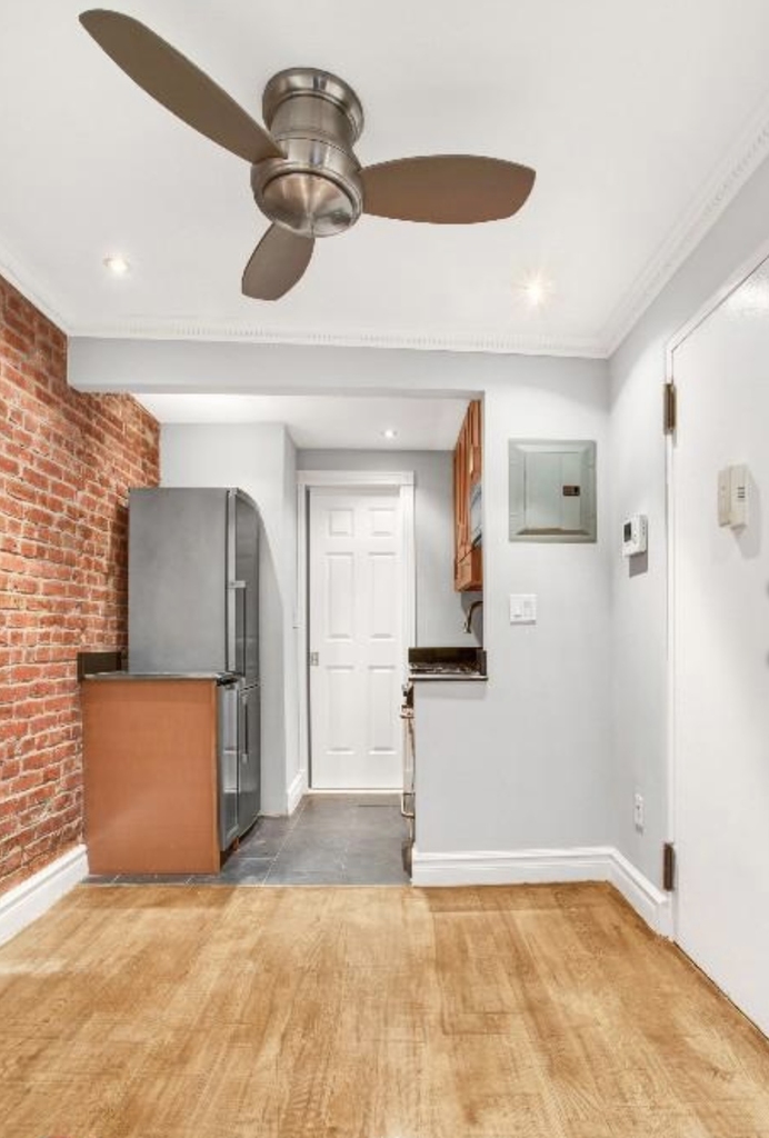 West 53rd Street - Photo 2