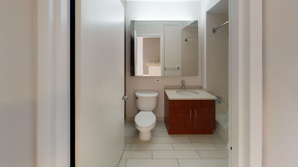 120 W. 21st - Photo 4