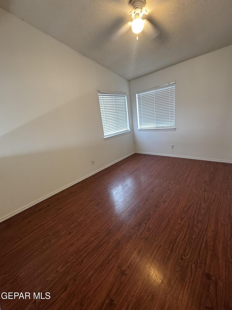 3033 Tierra Humeda Drive - Photo 30