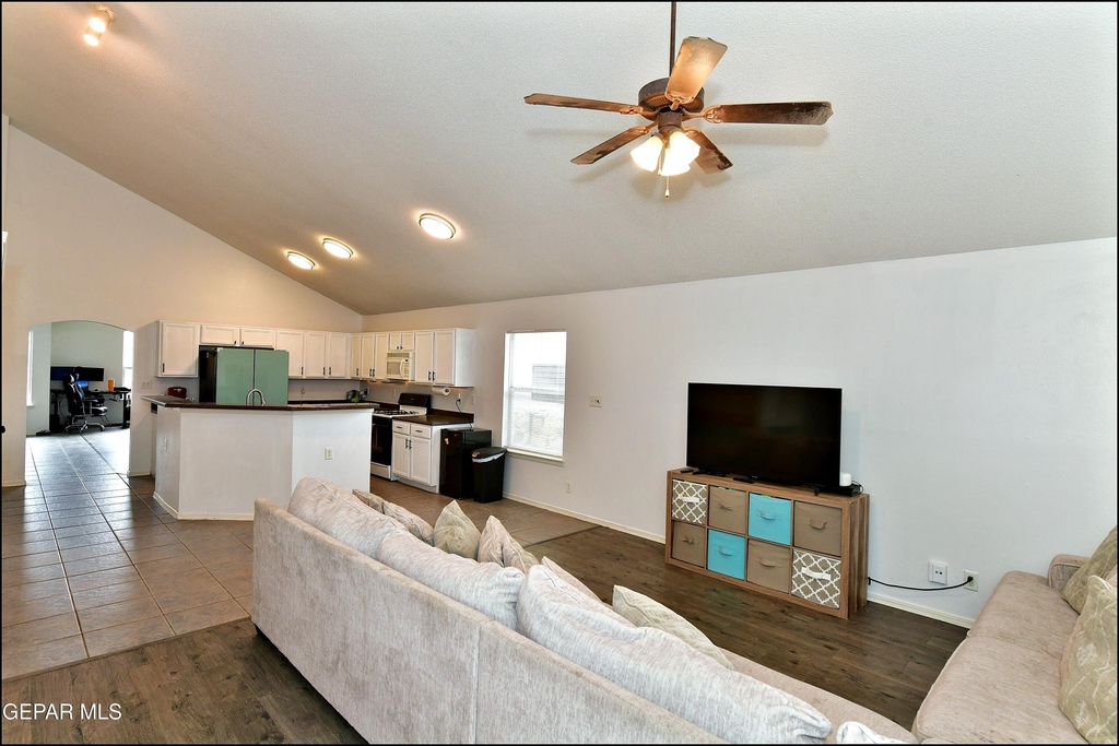 10937 Northview Drive - Photo 22