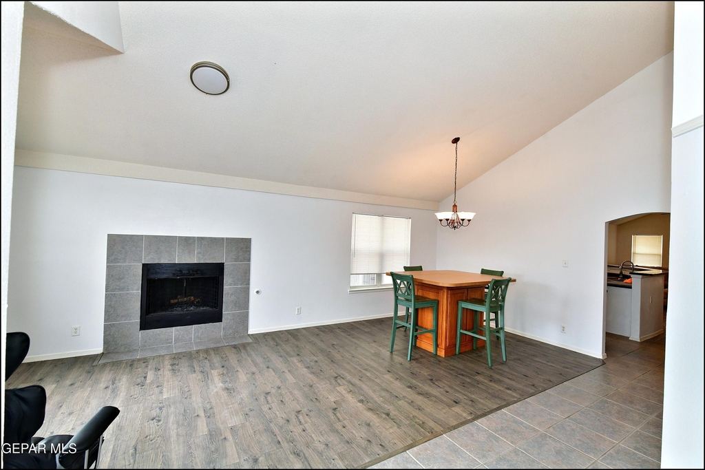 10937 Northview Drive - Photo 4