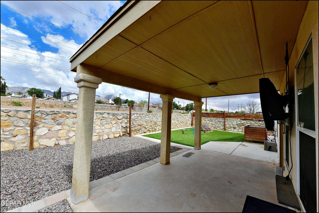 10937 Northview Drive - Photo 41