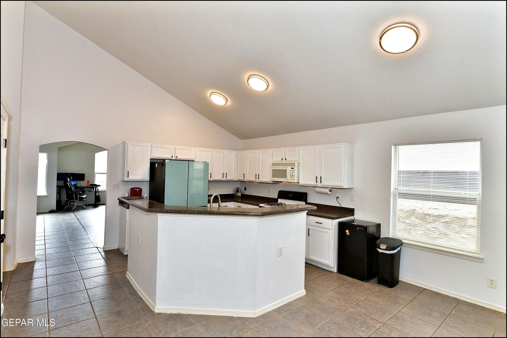 10937 Northview Drive - Photo 18