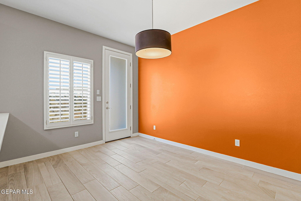 2025 William Caples Street - Photo 14