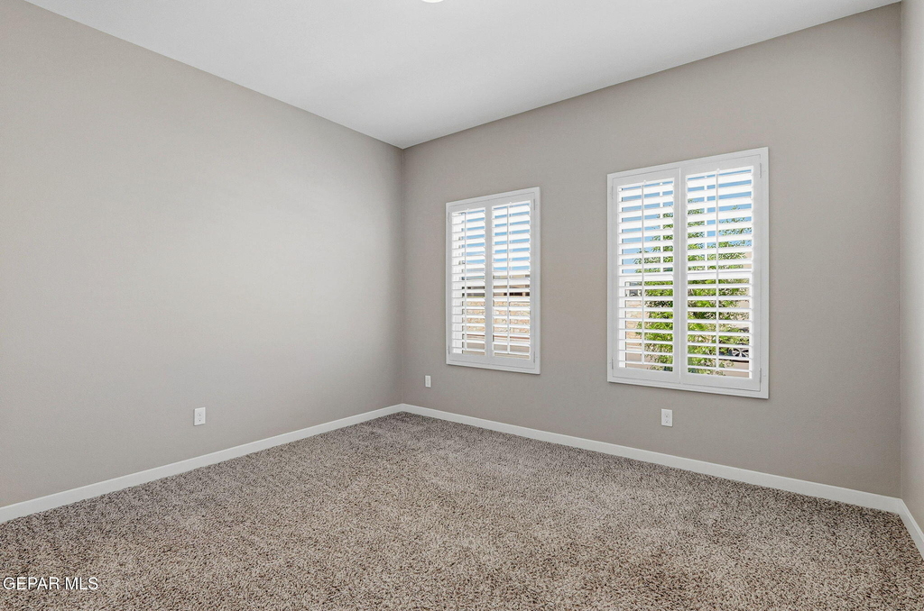2025 William Caples Street - Photo 15