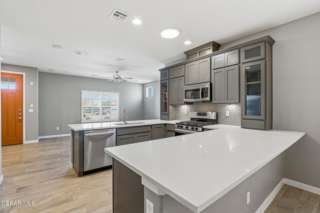 2025 William Caples Street - Photo 12