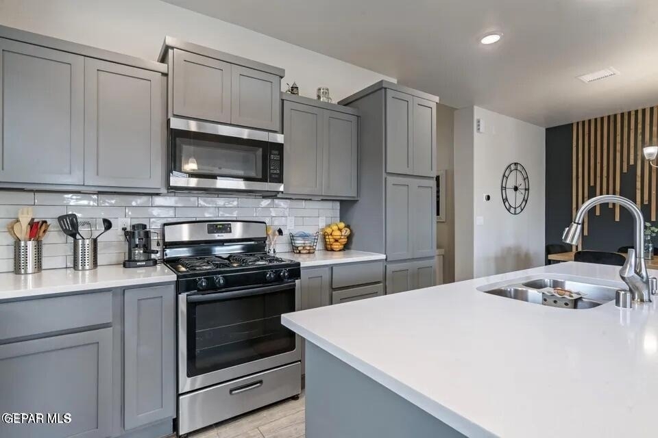 930 Bicknor Place - Photo 11
