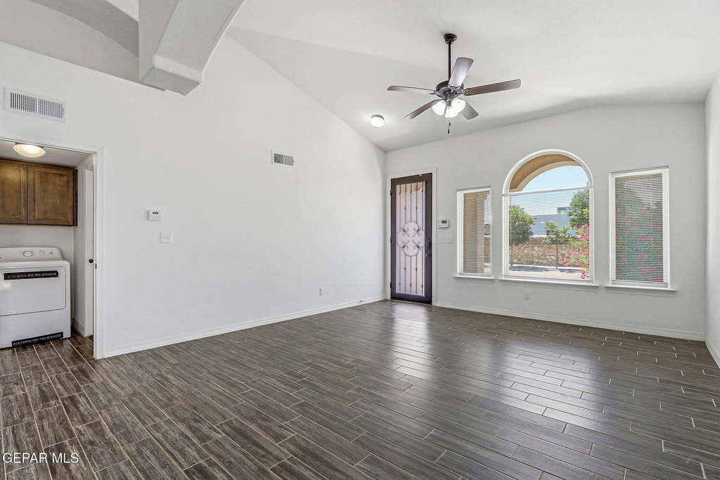 13659 Everingham Street - Photo 5