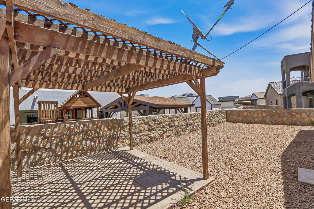 13659 Everingham Street - Photo 29