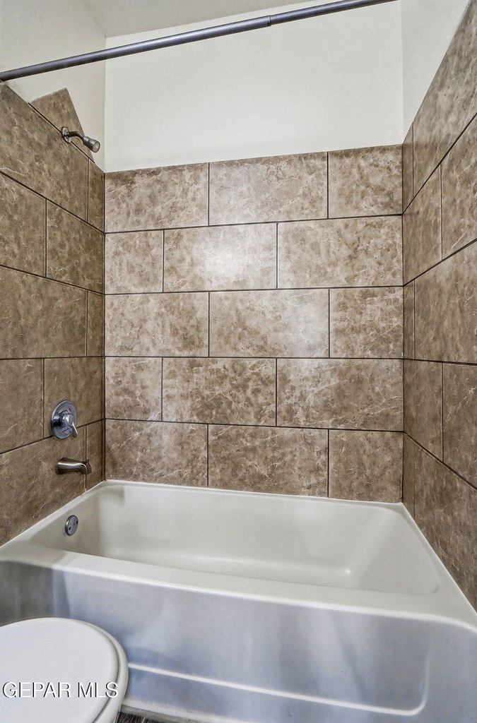 13659 Everingham Street - Photo 16