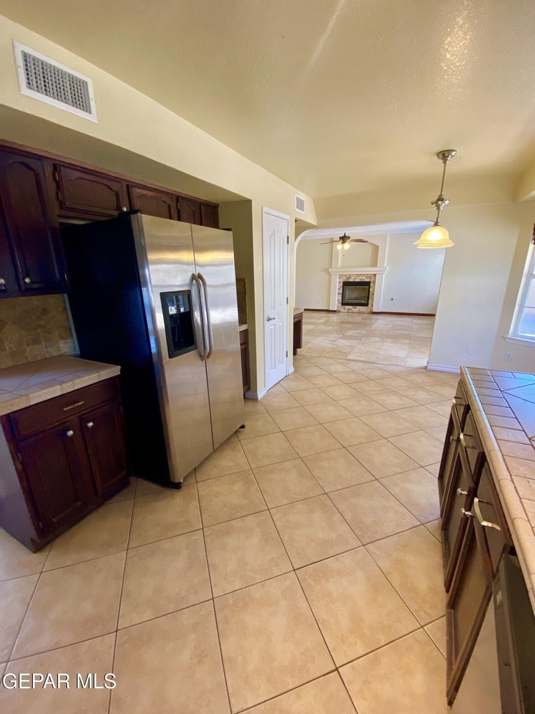12521 Crystal Ridge Street - Photo 7