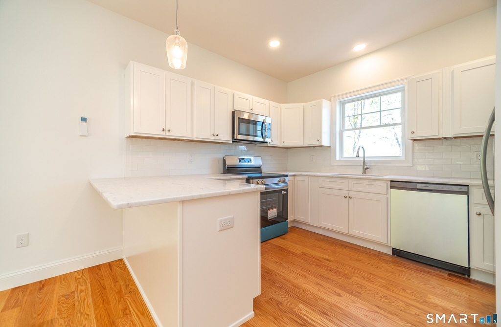 1154 Poquonnock Road - Photo 4