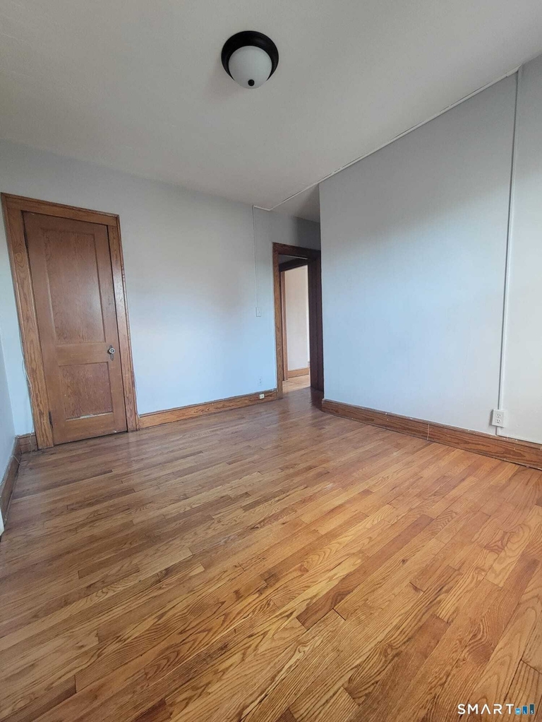 1048 Broad Street - Photo 6