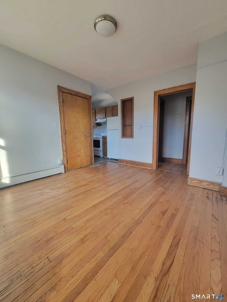 1048 Broad Street - Photo 1