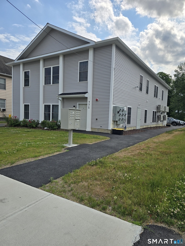 775 Main Street - Photo 0