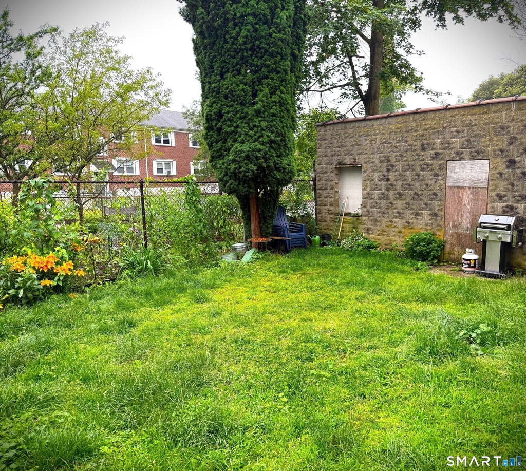45 Melrose Avenue - Photo 14