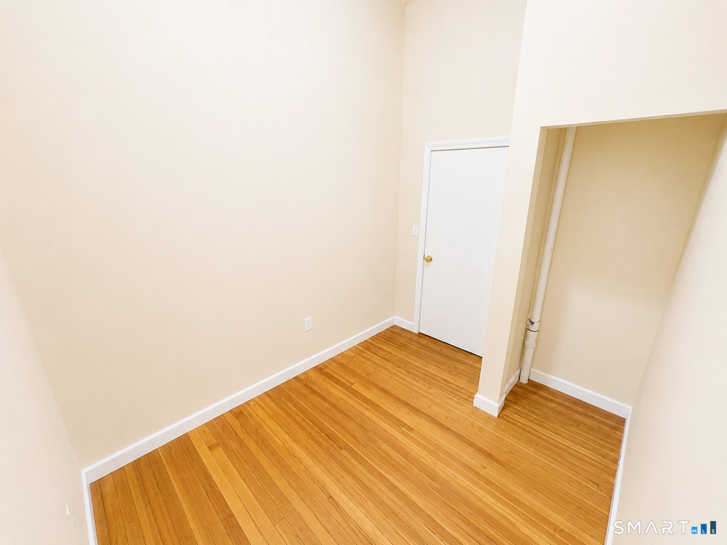 105 Bank Street - Photo 6