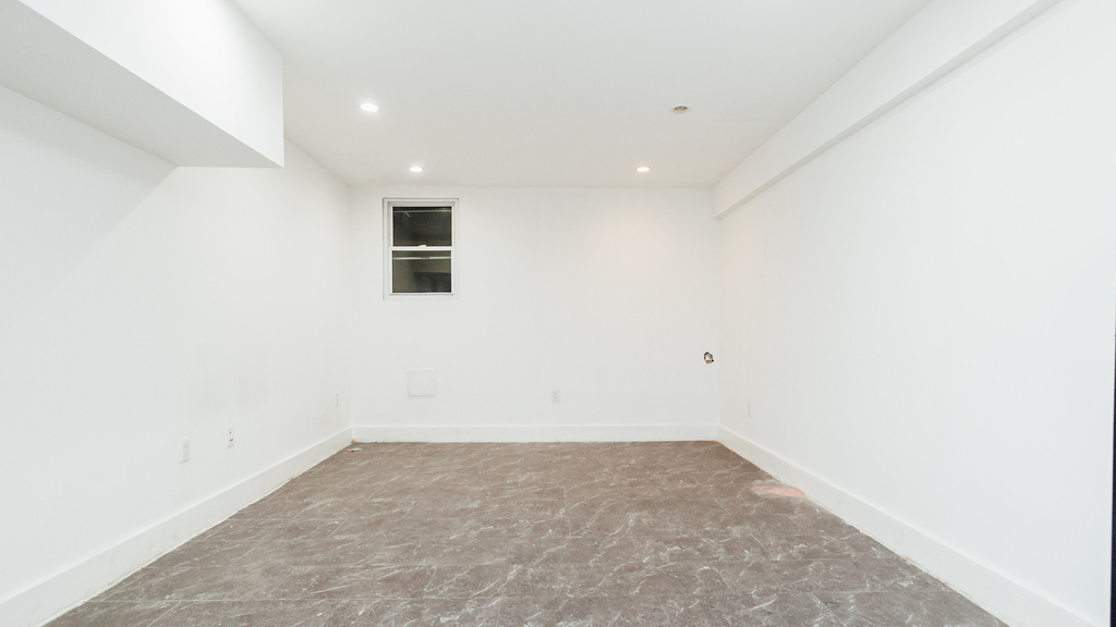 209 Malcolm X Boulevard - Photo 8
