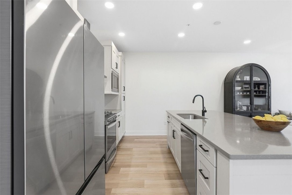 104 Founders Street - Photo 4