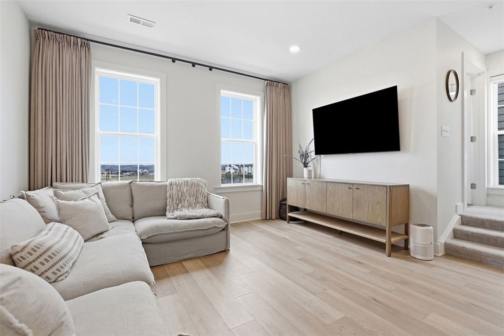 104 Founders Street - Photo 14