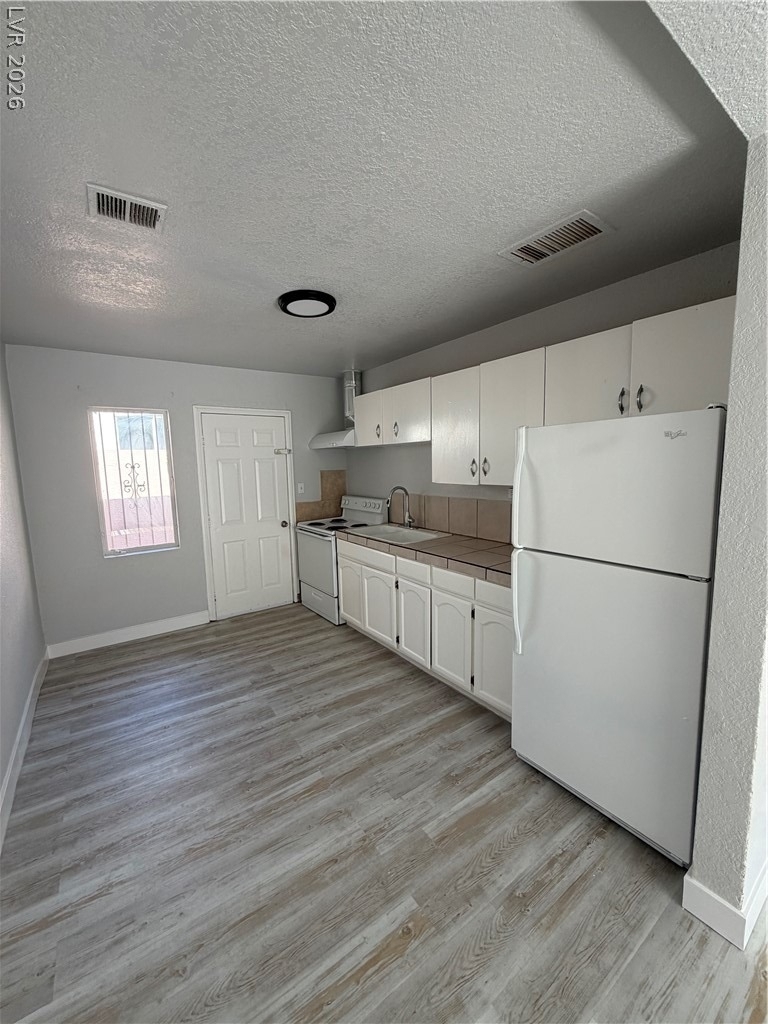 2111 Stewart Avenue - Photo 12