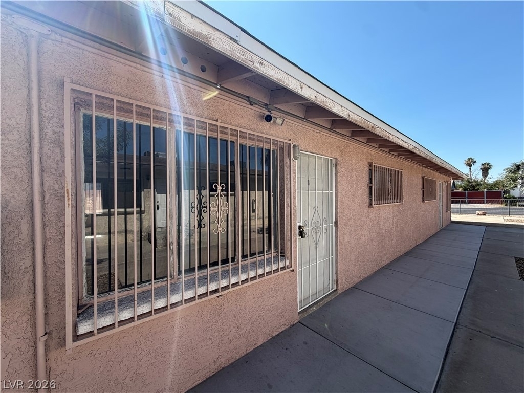 2111 Stewart Avenue - Photo 3