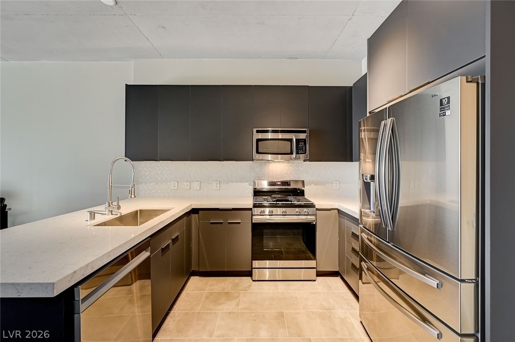 353 E Bonneville Avenue - Photo 5
