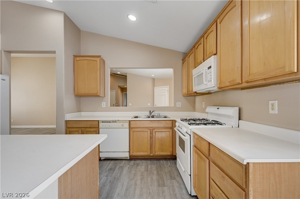 527 Braided River Avenue - Photo 3