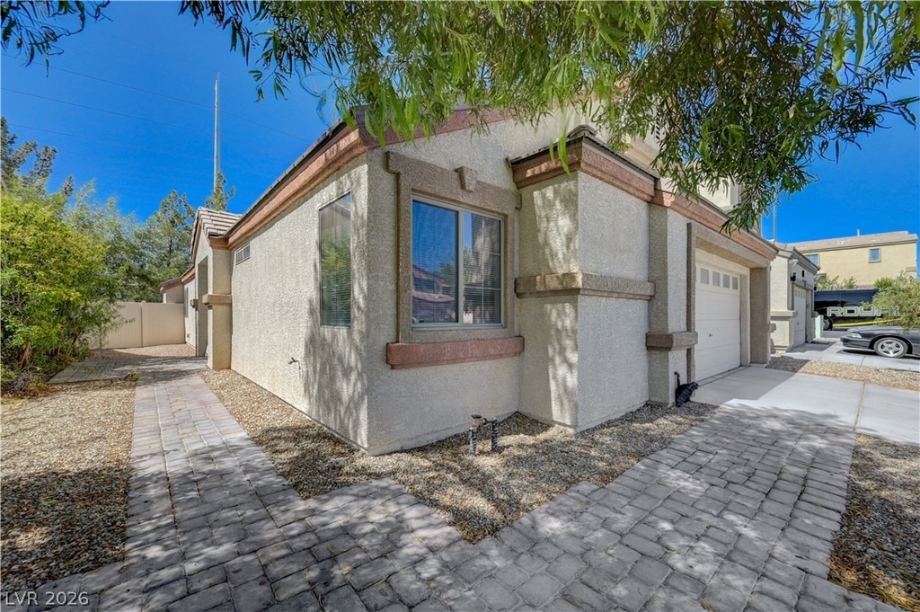 527 Braided River Avenue - Photo 2