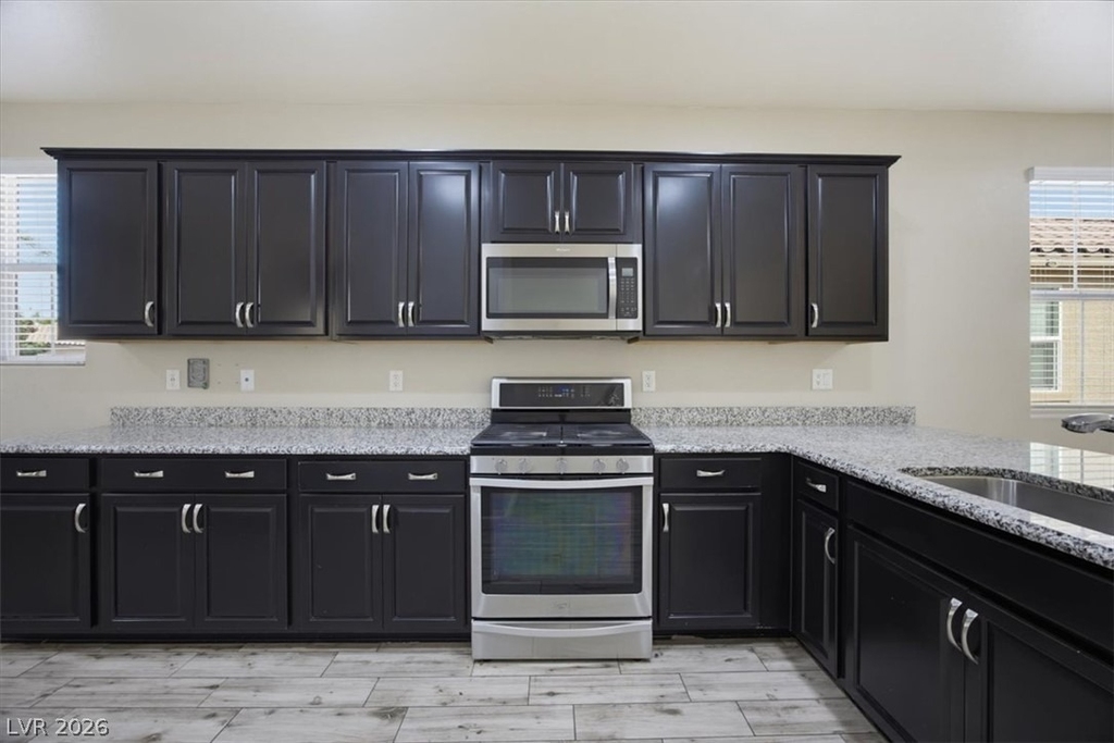 917 Spiracle Avenue - Photo 6