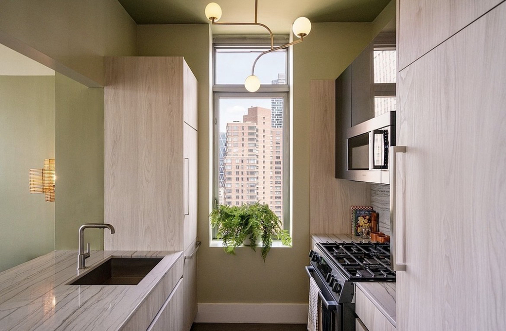  West 47th Street - Photo 3