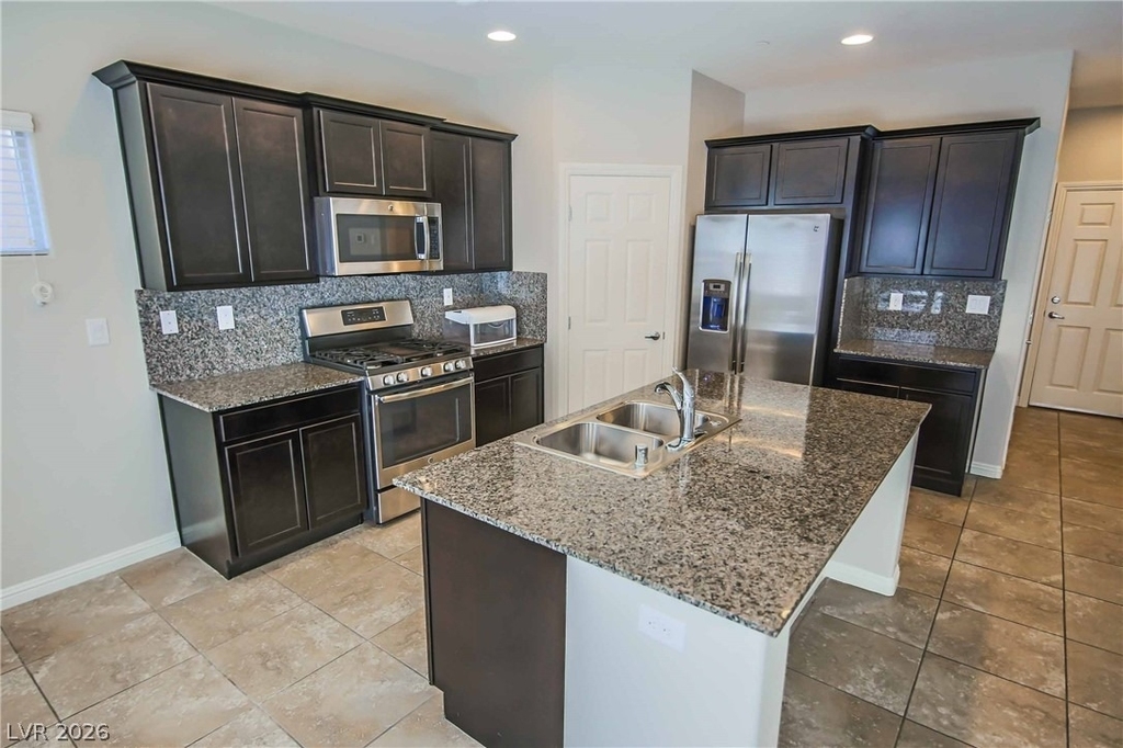 1143 Jesse Harbor Avenue - Photo 13