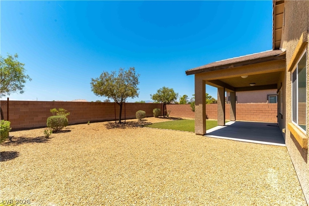205 Dela Cruz Avenue - Photo 24