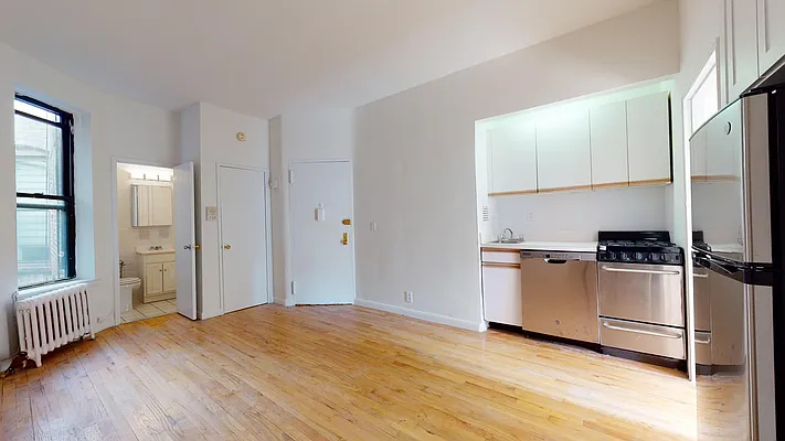 334 East 93rd Street - Photo 2
