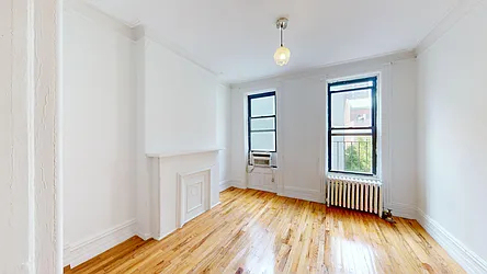 1731 Second Ave - Photo 2