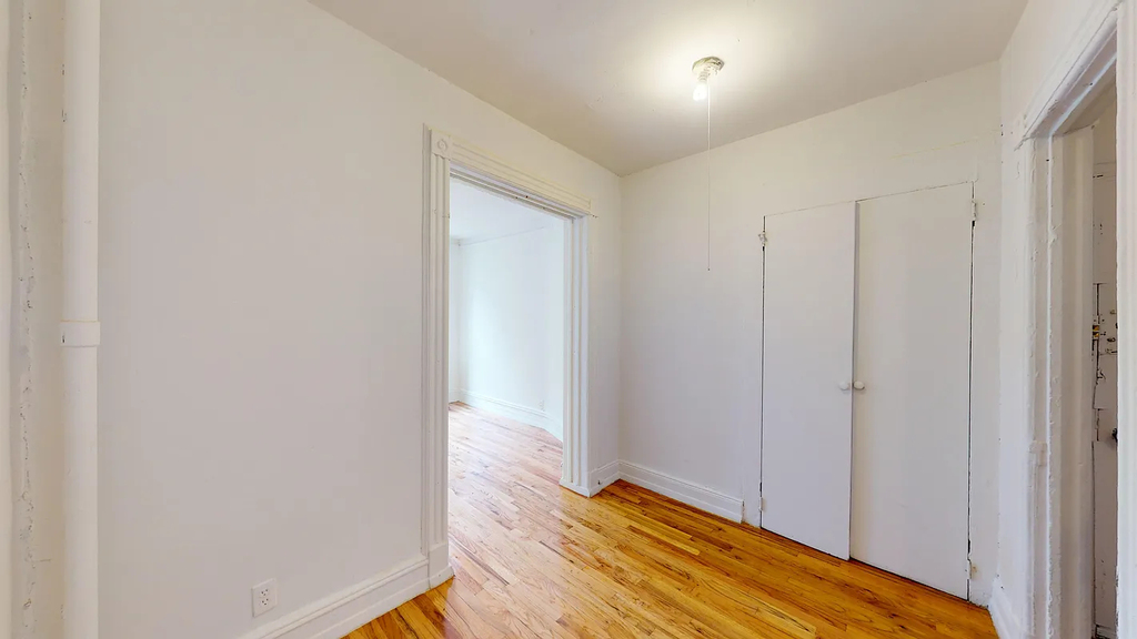 1731 Second Ave - Photo 5