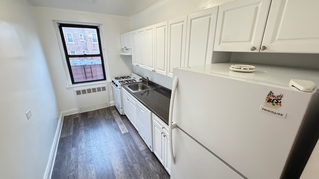 65-65 Booth Street - Photo 1