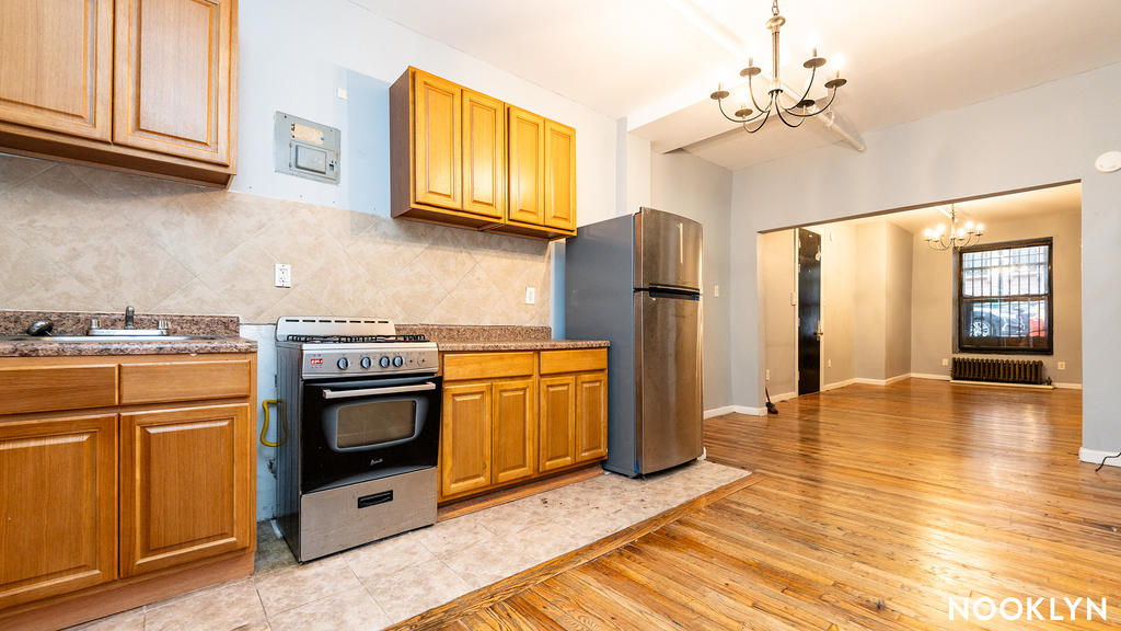 91 W 119th St - Photo 6