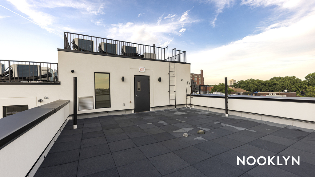 589 Knickerbocker Ave - Photo 4