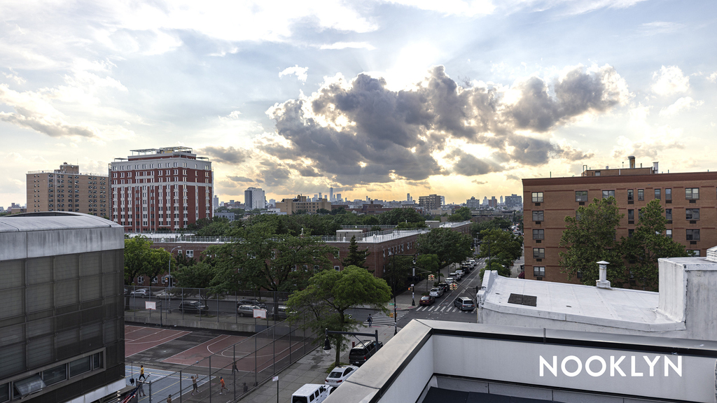 589 Knickerbocker Ave - Photo 2